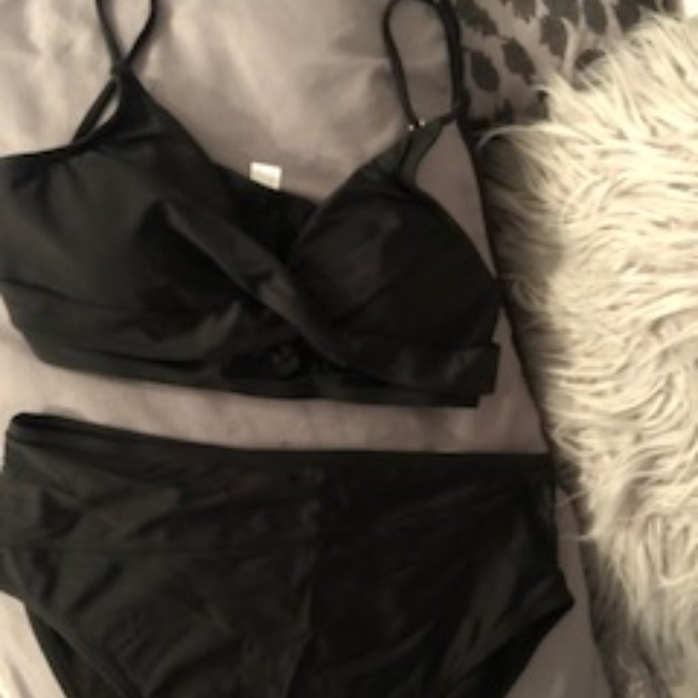 NEW BLACK TWO PIECE BIKINI NWOT